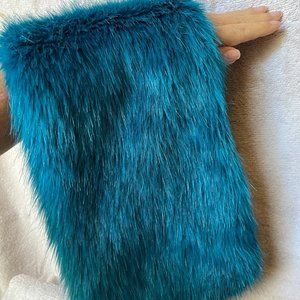 Aeropostale Hand Warmer-Faux Fur-Aqua Bluish Green-One size-Winter-NWOT-outdoor